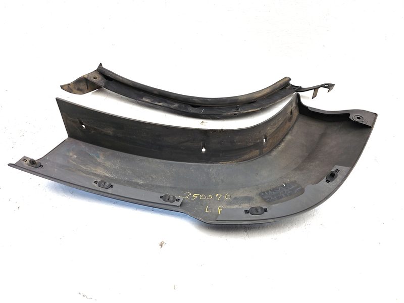 2005 Jeep Liberty Rear Door Moulding LH