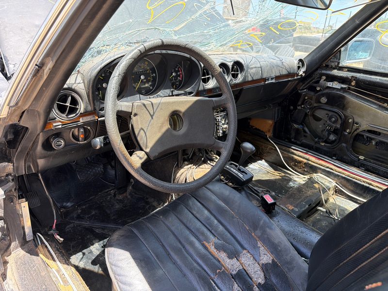 1980 Mercedes 450 Rear Knuckle/Stub Axle RH