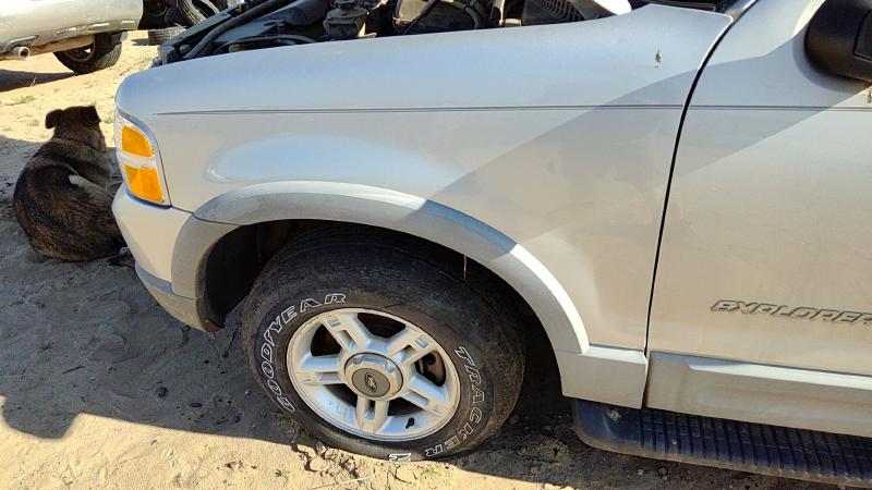 2002-2005 Explorer Fender LH