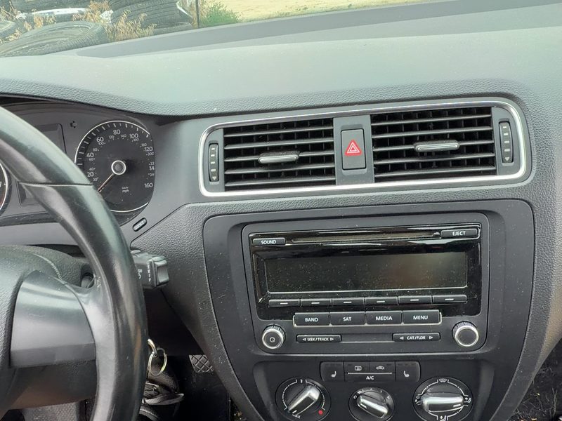 2011-2018 Jetta Except Gli Dash Panel