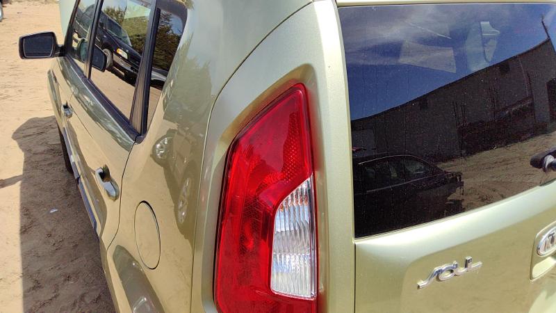 2012 Kia Soul Quarter Panel Moulding LH