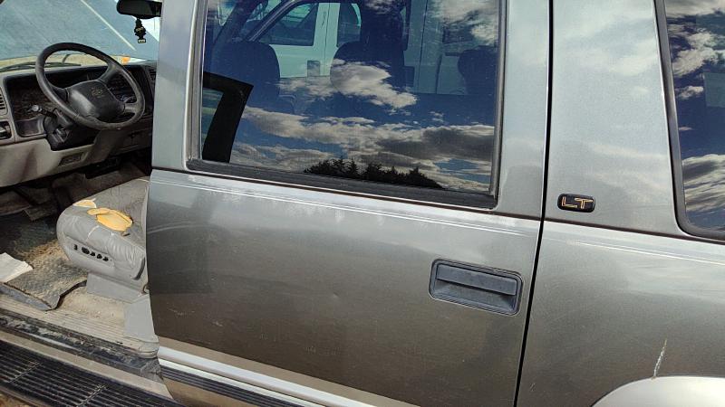 1992-2000 Chevy/gmc Suburban 1500 Series Rear Door LH