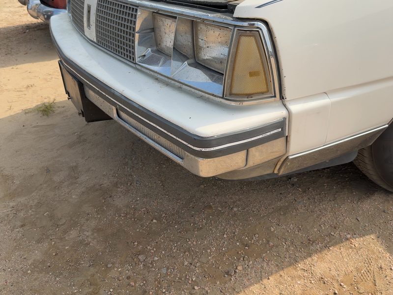 1985-1990 Oldsmobile Ninety-eight (80 & Up) Front Bumper Assy.