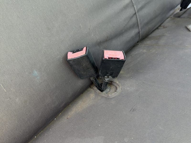 2005 Ford F350 Super Duty Pickup Front Seat Belt RH