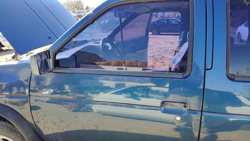 1986-1995 Nissan Pathfinder Front Door LH
