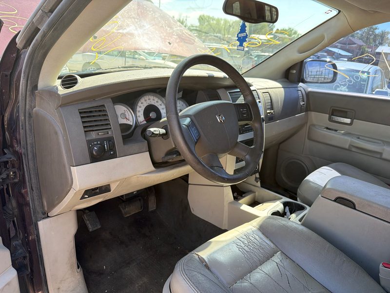 2004-2006 Dodge Durango Hood