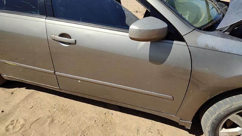 2004-2008 Nissan Maxima Front Door RH