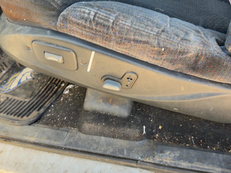 2001 Blazer S10/jimmy S15 Seat Track LH