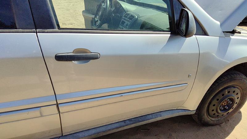 2005-2009 Chevrolet Equinox Front Door RH