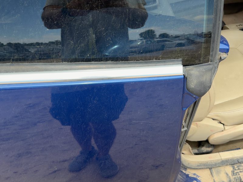 2007 Volkswagen Beetle (type 1) Quarter Panel Moulding RH