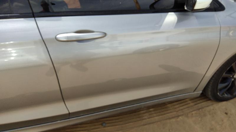 2015-2017 Chrysler 200 Front Door RH