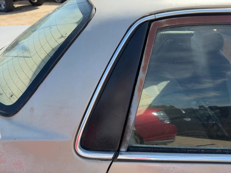 1993 Buick Century Quarter Panel Moulding RH