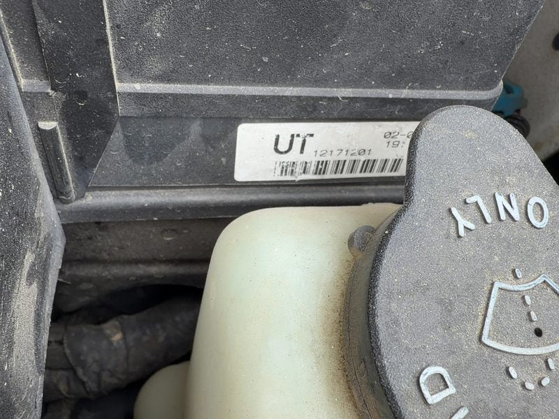 1998 Blazer S10/jimmy S15 Engine Fuse Box