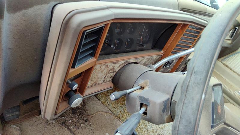1981 Malibu Dash Panel