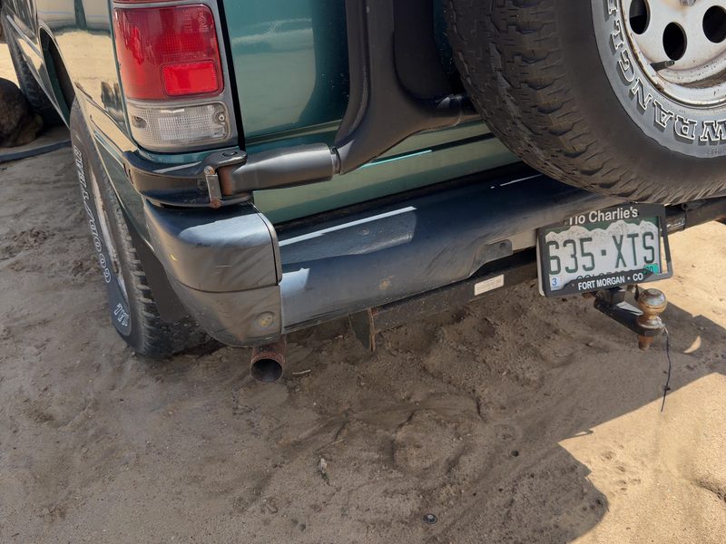 1993-1997 Isuzu Rodeo Rear Bumper Assembly