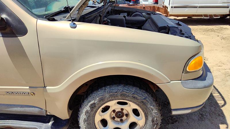 1998-2003 Lincoln Navigator Fender RH