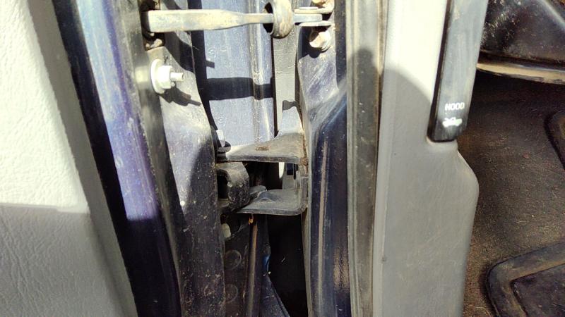 2003 Ford F350 Super Duty Pickup Front Door Hinge LH