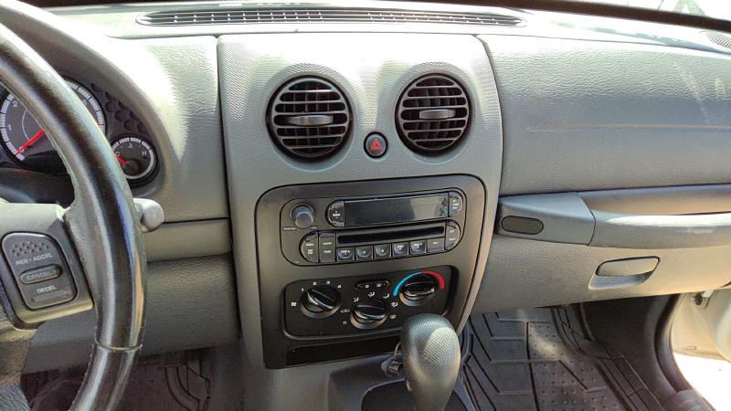 2005-2007 Jeep Liberty Dash Panel