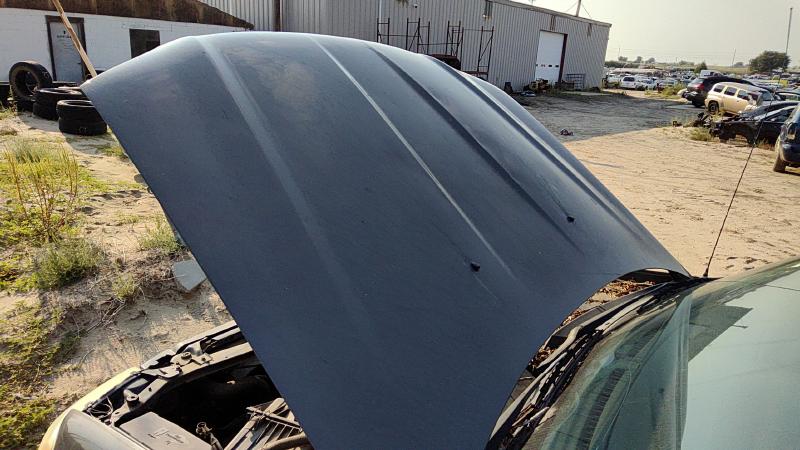 2001-2006 Mazda Tribute Hood