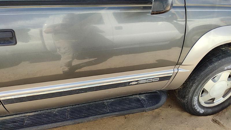 1988-2002 Chevy/gmc Suburban 1500 Series Front Door RH