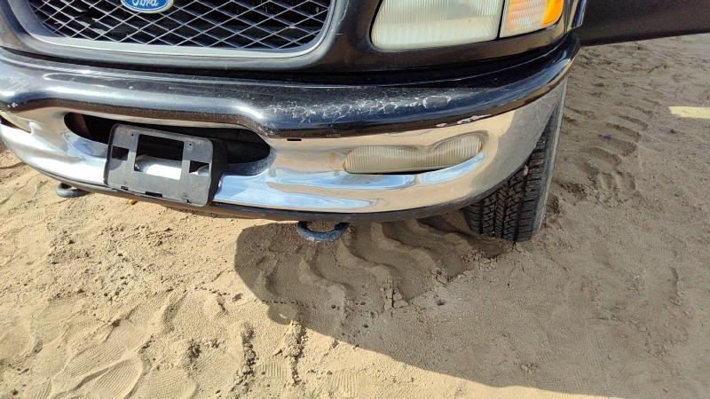 1997-1998 Ford Pickup F150 Series Front Bumper Assy.