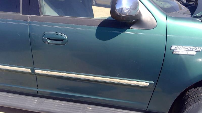 1997-2002 Ford Expedition Front Door RH