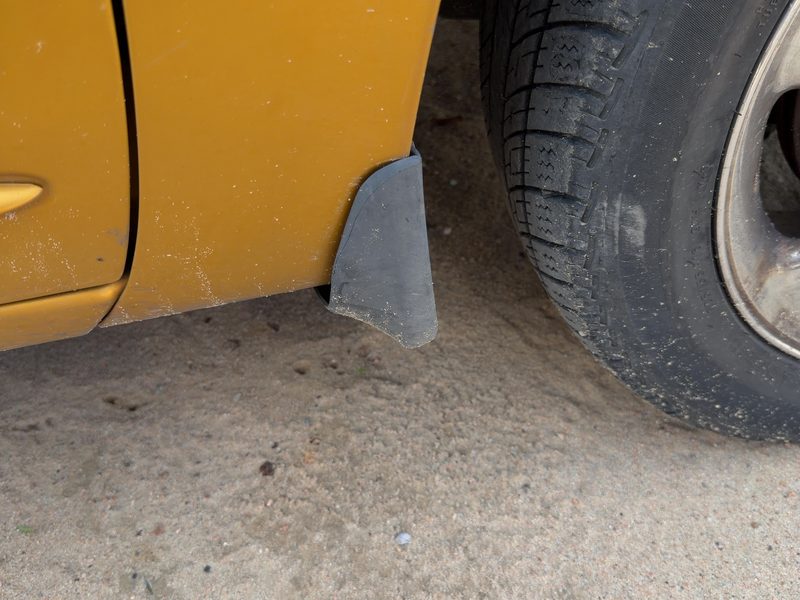 2002 Pt Cruiser Fender Moulding RH