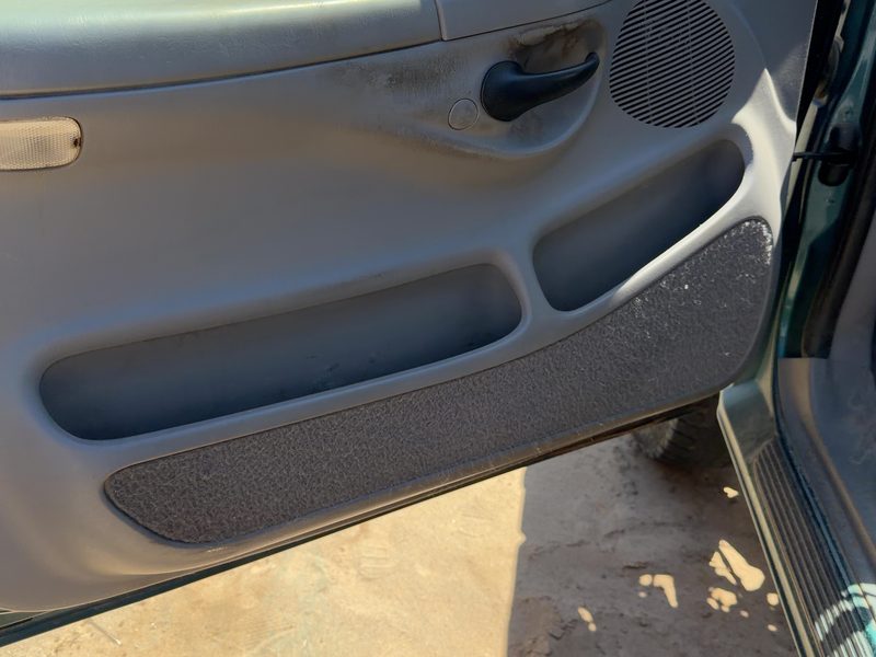 1997-1998 Ford Pickup F150 Series Front Door Trim Panel LH