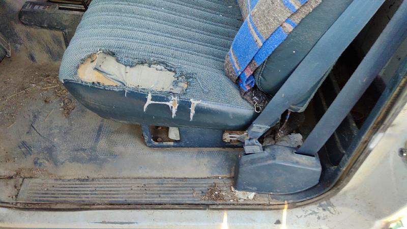1993 GMC Pickup 2500 Series Front Seat