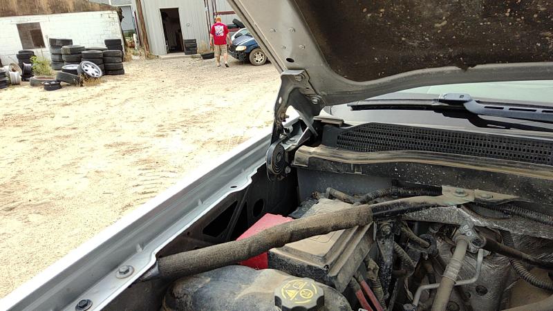 2014-2019 Chevrolet 1500 Silverado Pickup Hood Hinge RH