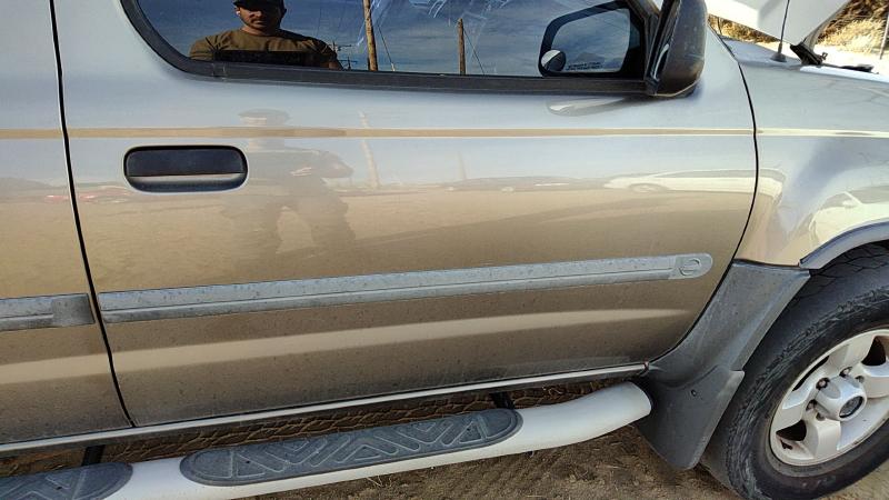 2001-2004 Nissan Xterra Front Door RH