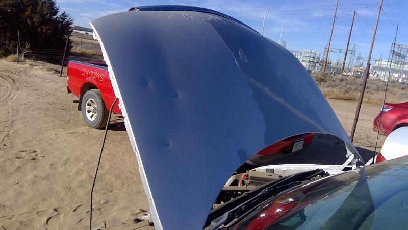 1997-2005 Chevrolet Venture Hood