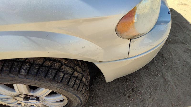 2001-2007 Chrysler Town & Country Fender RH