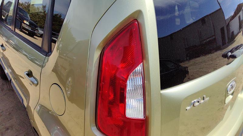 2012 Kia Soul Quarter Panel Moulding LH