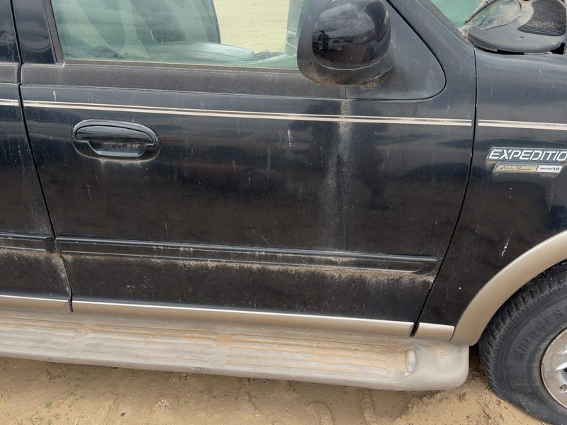 1997-2002 Ford Expedition Front Door RH