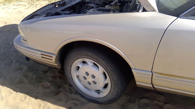 1992-1998 Oldsmobile Eighty-eight (80 & Up) Fender LH