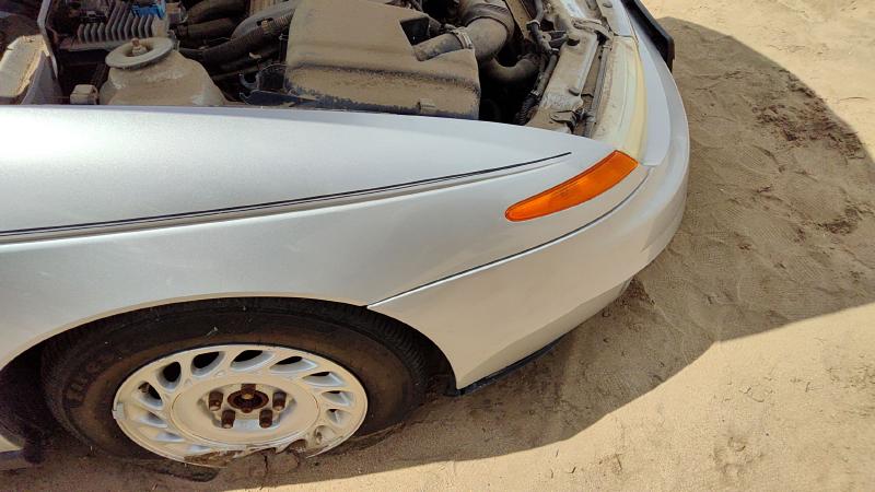2000-2002 Saturn L Series Fender RH