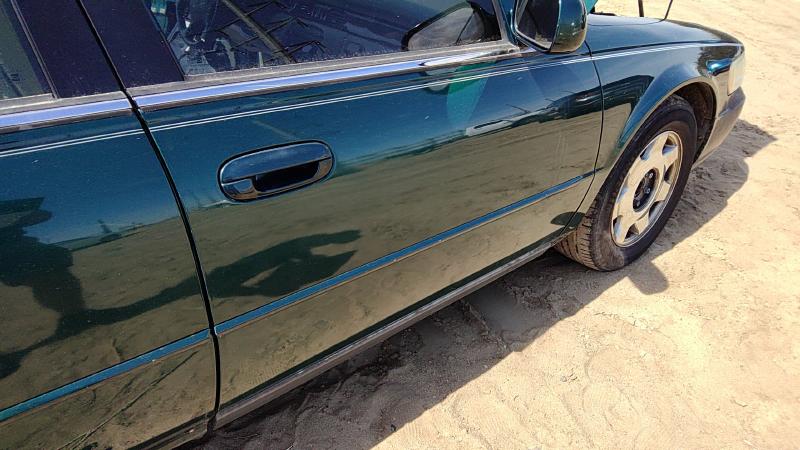 1998-2004 Cadillac Seville Front Door RH