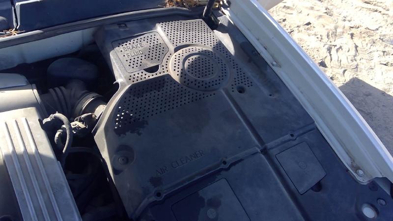 2004-2006 Kia Amanti Engine Cover