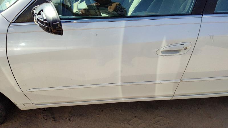 2002-2004 Nissan Altima Front Door LH