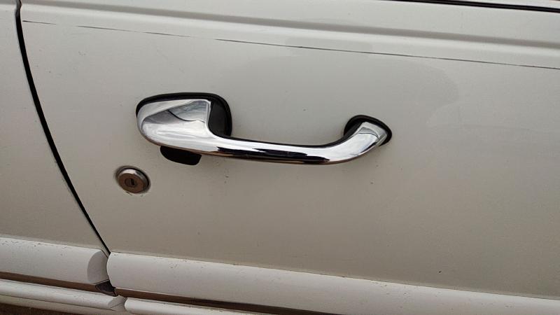 1998 Buick Lesabre (80 & Up) Outside Door Handle RH