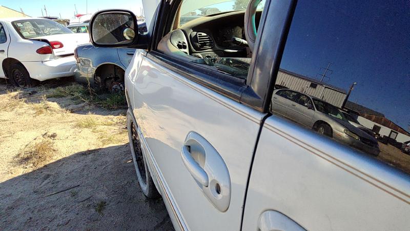 1996-2000 Chrysler Town & Country Front Door LH