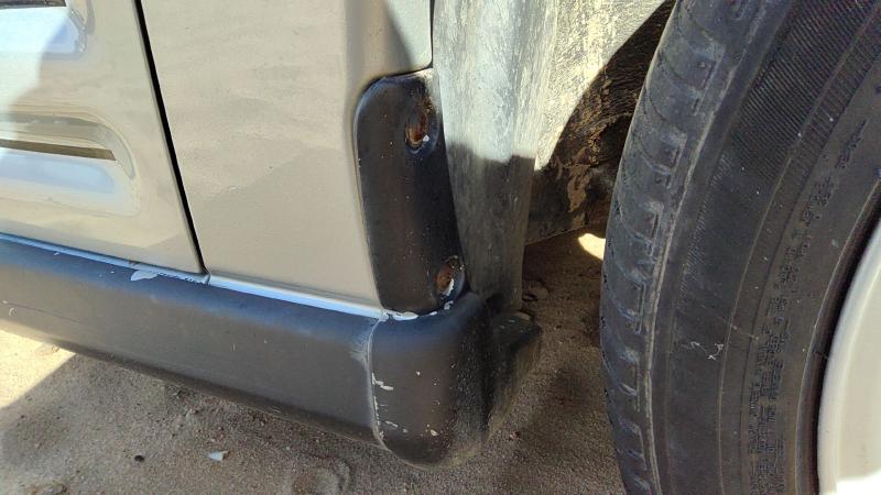 2004 Mitsubishi Eclipse Fender Moulding RH