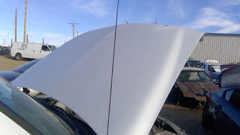 1999-2006 Chevy/gmc Suburban 1500 Series Hood
