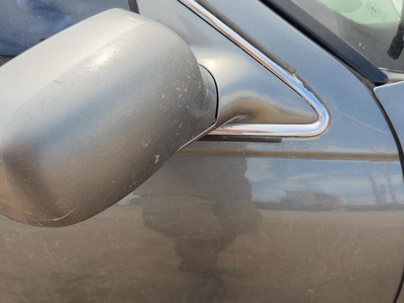 1998-2004 Cadillac Seville Front Door Moulding RH