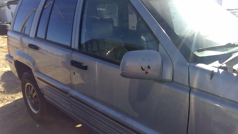 1993-1998 Jeep Grand Cherokee Front Door RH