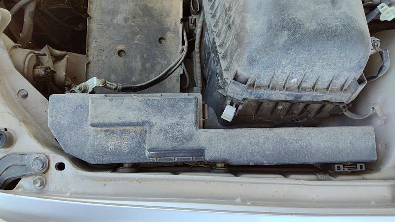 1998 Toyota Camry Engine Fuse Box