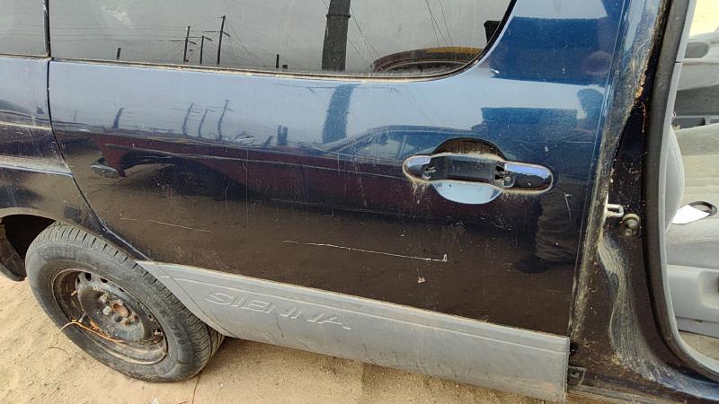 1998-2003 Toyota Sienna Rear Door RH