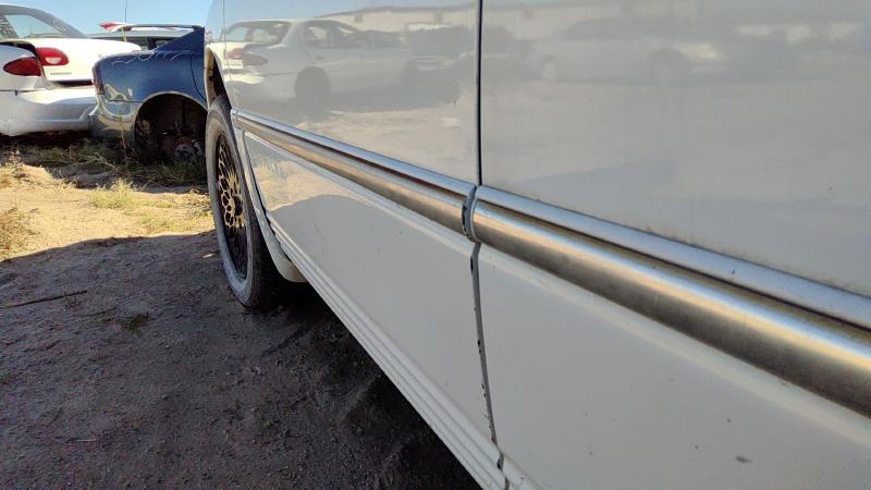 1996-2000 Chrysler Town & Country Front Door LH