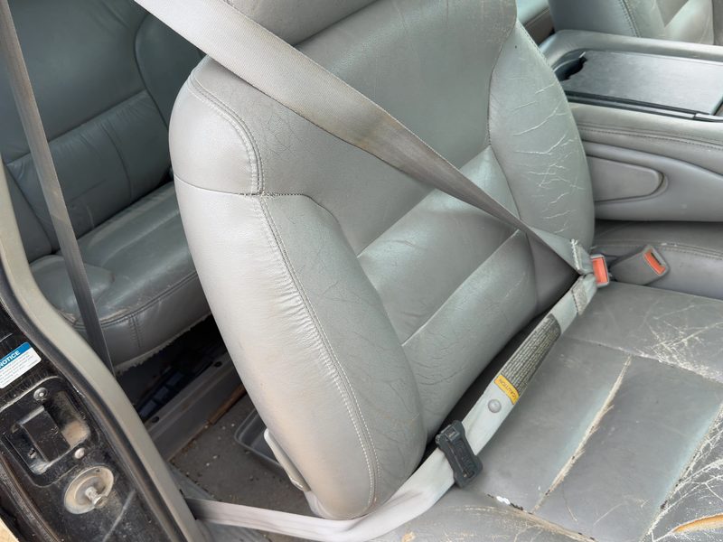 1997 Chevrolet Pickup 1500 Series Front Seat Belt RH